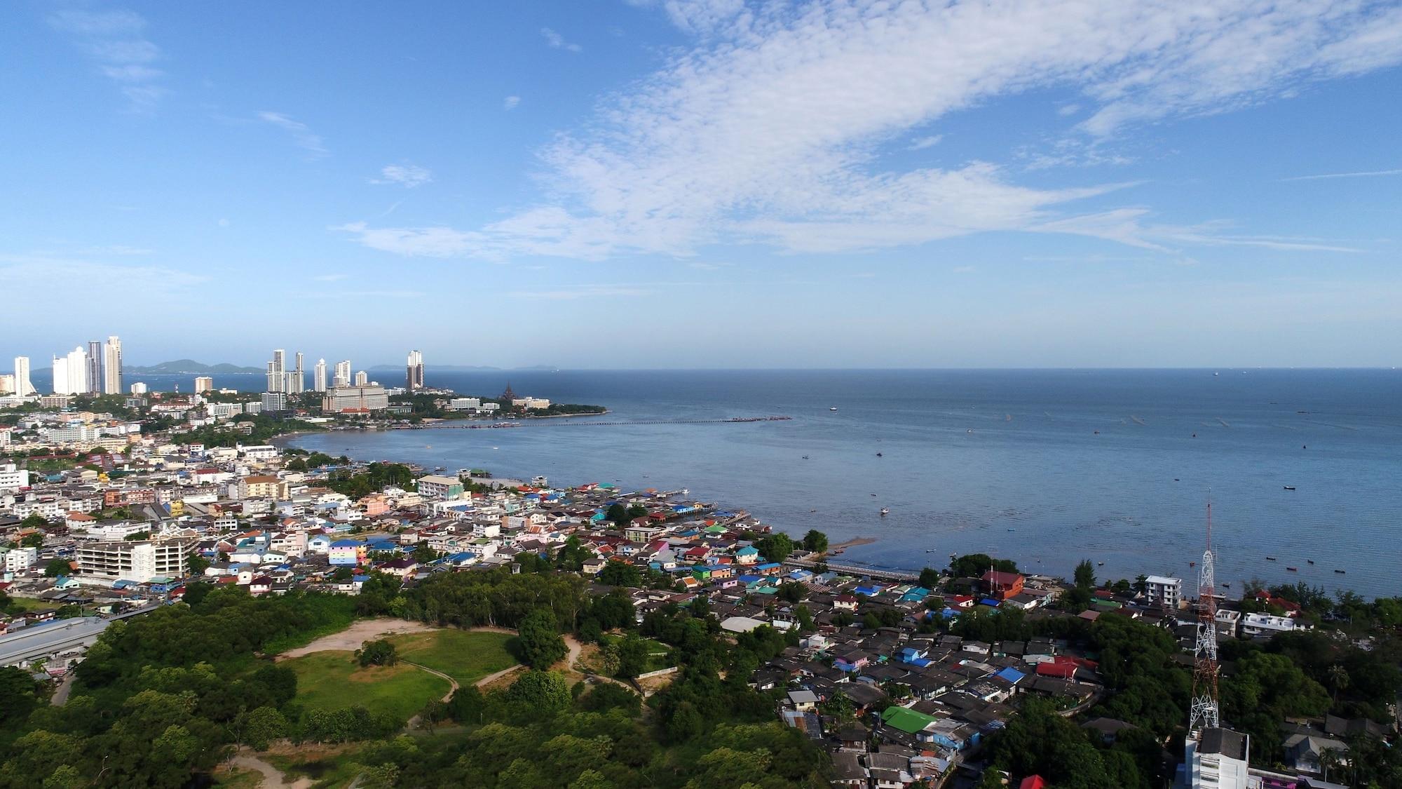 Ruenthip Pattaya Hotel Luaran gambar