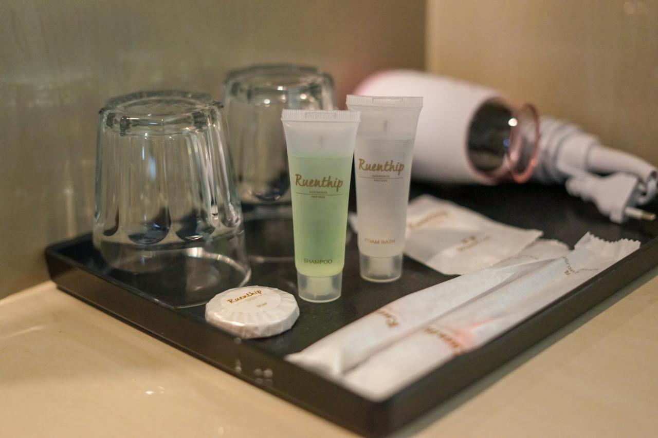 Ruenthip Pattaya Hotel Luaran gambar